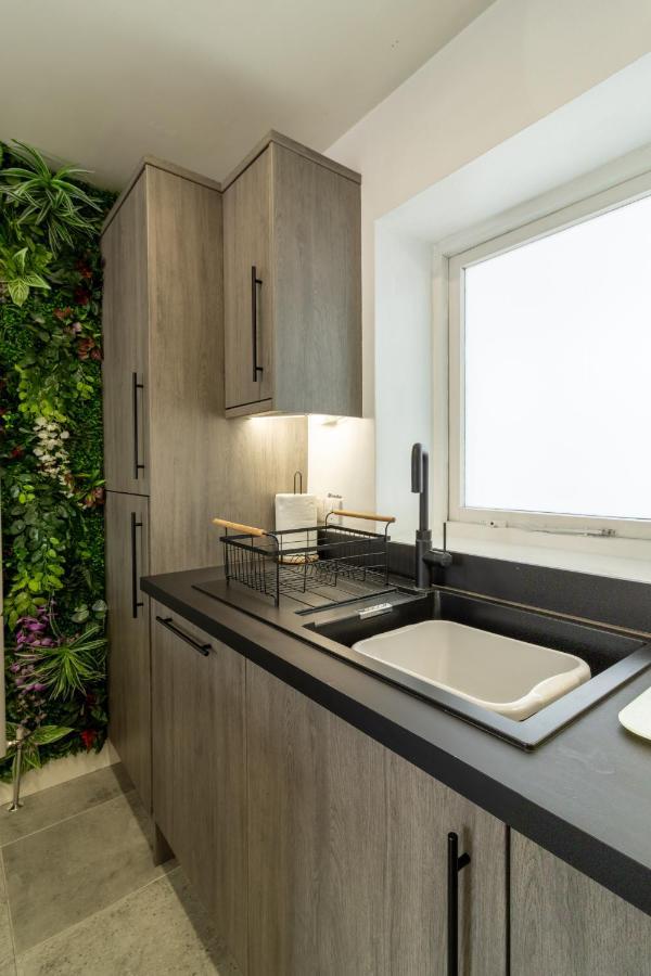 Jucuzzi Bath. Japanese Toilet. Belfast City Centre. Εξωτερικό φωτογραφία
